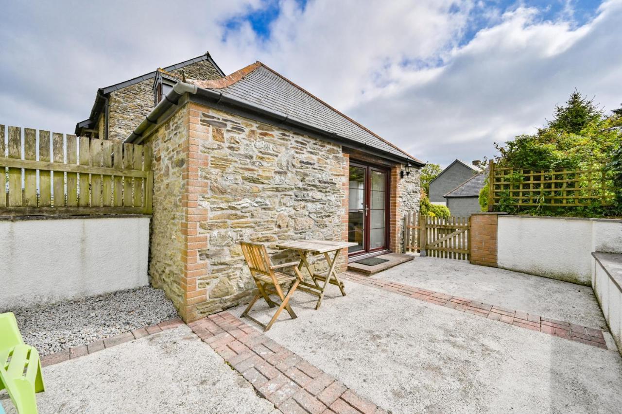 Polean Farm - With Free Animal Feeding And Pony Rides And Free Access To A Nearby Pool Holiday home