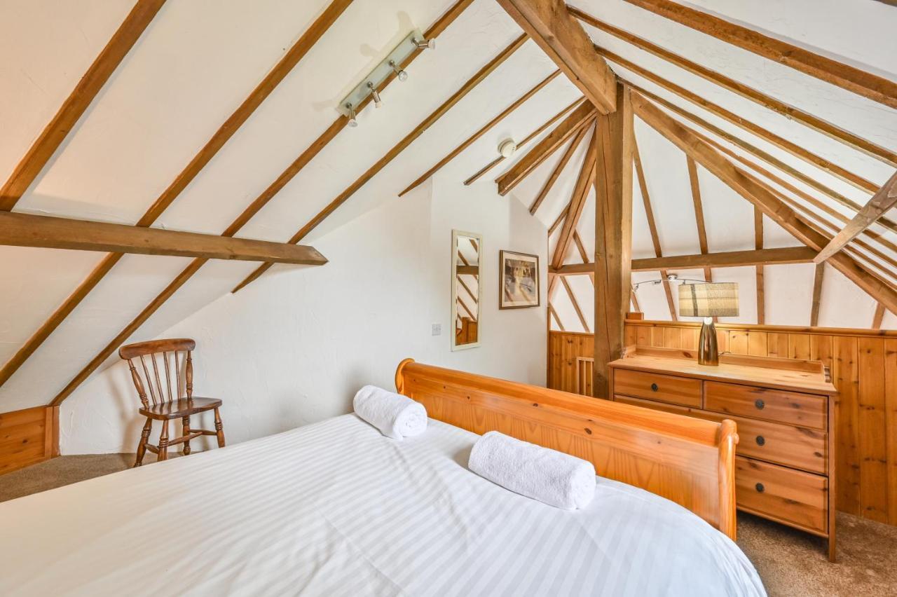 Polean Farm - With Free Animal Feeding And Pony Rides And Free Access To A Nearby Pool Holiday home