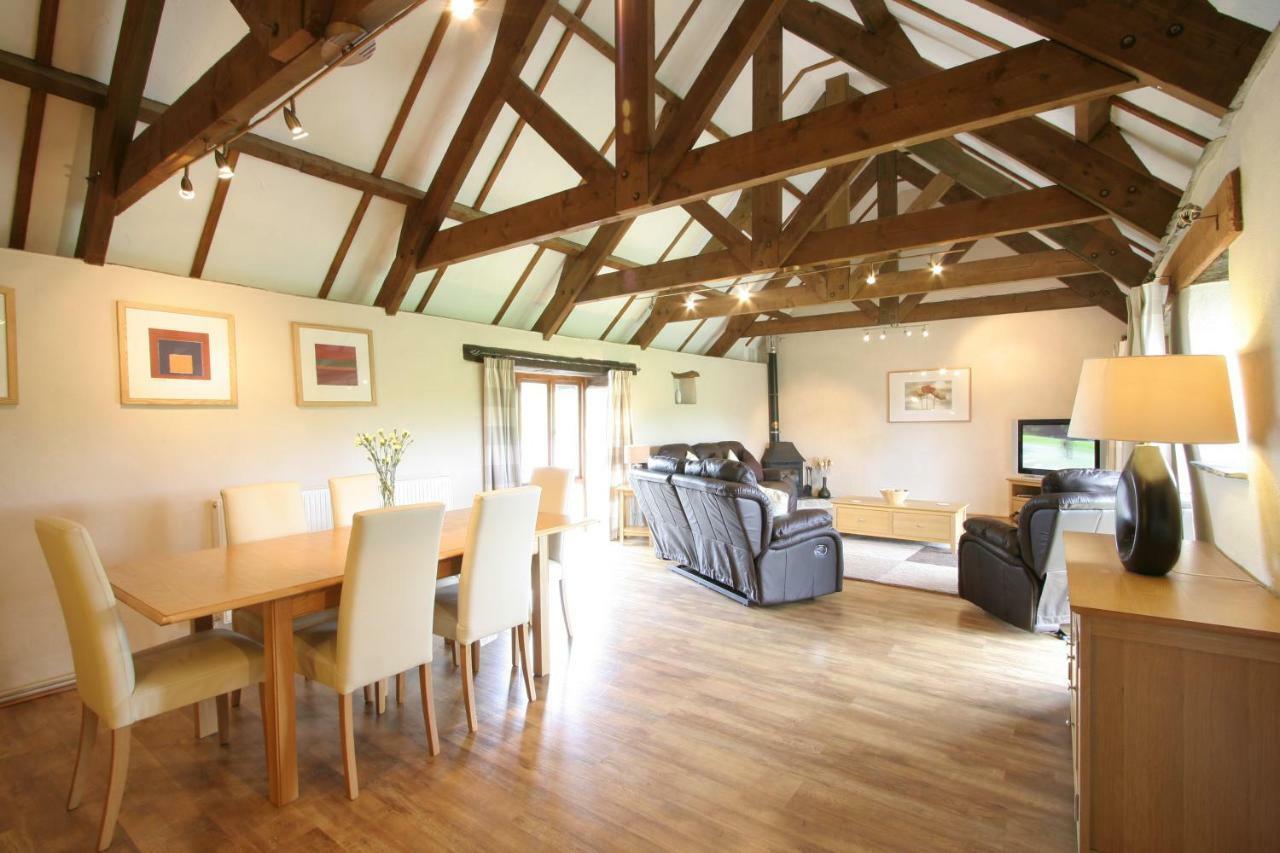 Ferienhaus Polean Farm - With Free Animal Feeding And Pony Rides And Free Access To A Nearby Pool Looe